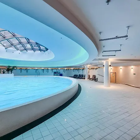 Ans Hanza Tower No 628 - Swimming Pool, Sauna, Jacuzzi, Viewing Terrace Apartman *