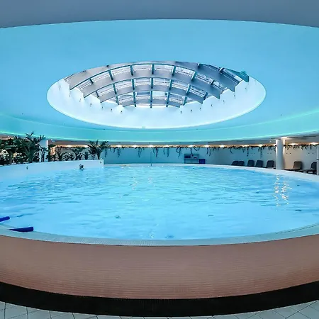 Apartment Hanza Tower No 628 - 6th Floor, Balcony, Swimming Pool *