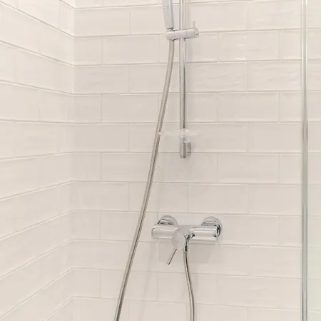 Ans Hanza Tower No 628 - Swimming Pool, Sauna, Jacuzzi, Viewing Terrace *