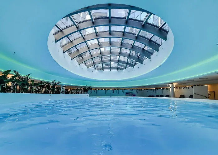 Ans Hanza Tower No 628 - Swimming Pool, Sauna, Jacuzzi, Viewing Terrace Апартаменты