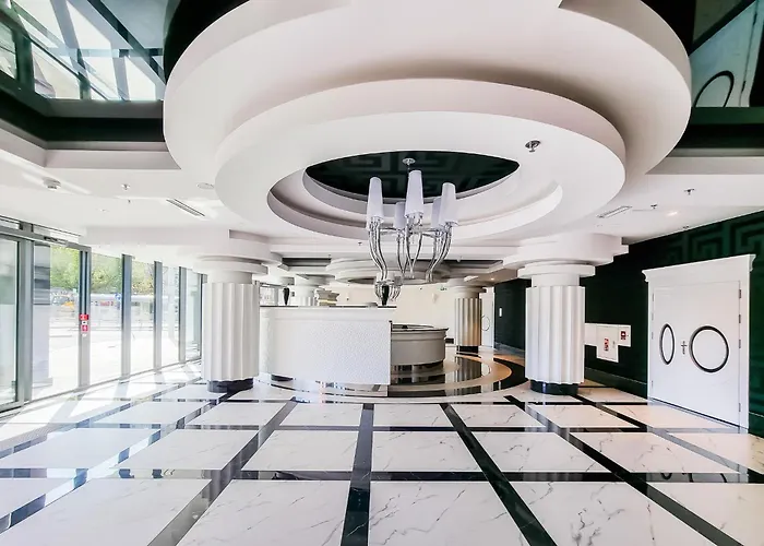 Ans Hanza Tower No 628 - Swimming Pool, Sauna, Jacuzzi, Viewing Terrace Апартаменты *