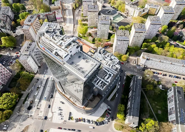 Апартаменты Ans Hanza Tower No 628 - Swimming Pool, Sauna, Jacuzzi, Viewing Terrace *